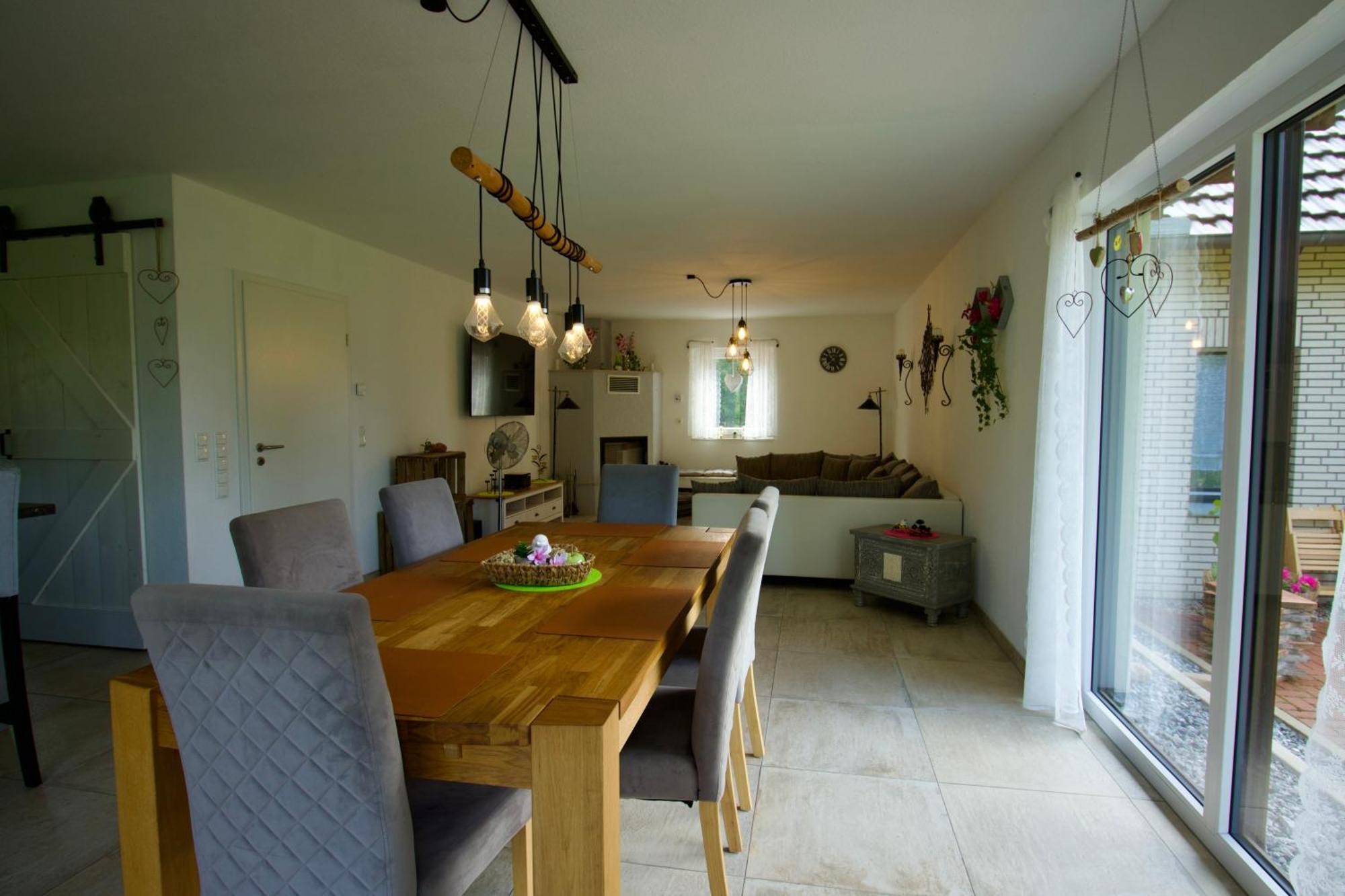 Ferienhaus Plattenberg Бад Ойнхаузен Екстериор снимка